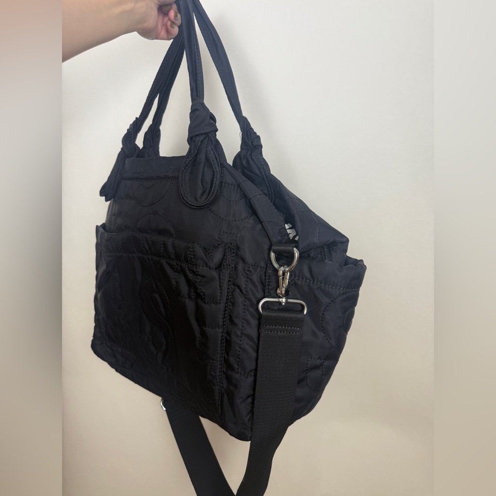 Marc Jacobs Black Quilted travel Tote Bag Overnight bag Crossbody strap - Picture 8 of 15